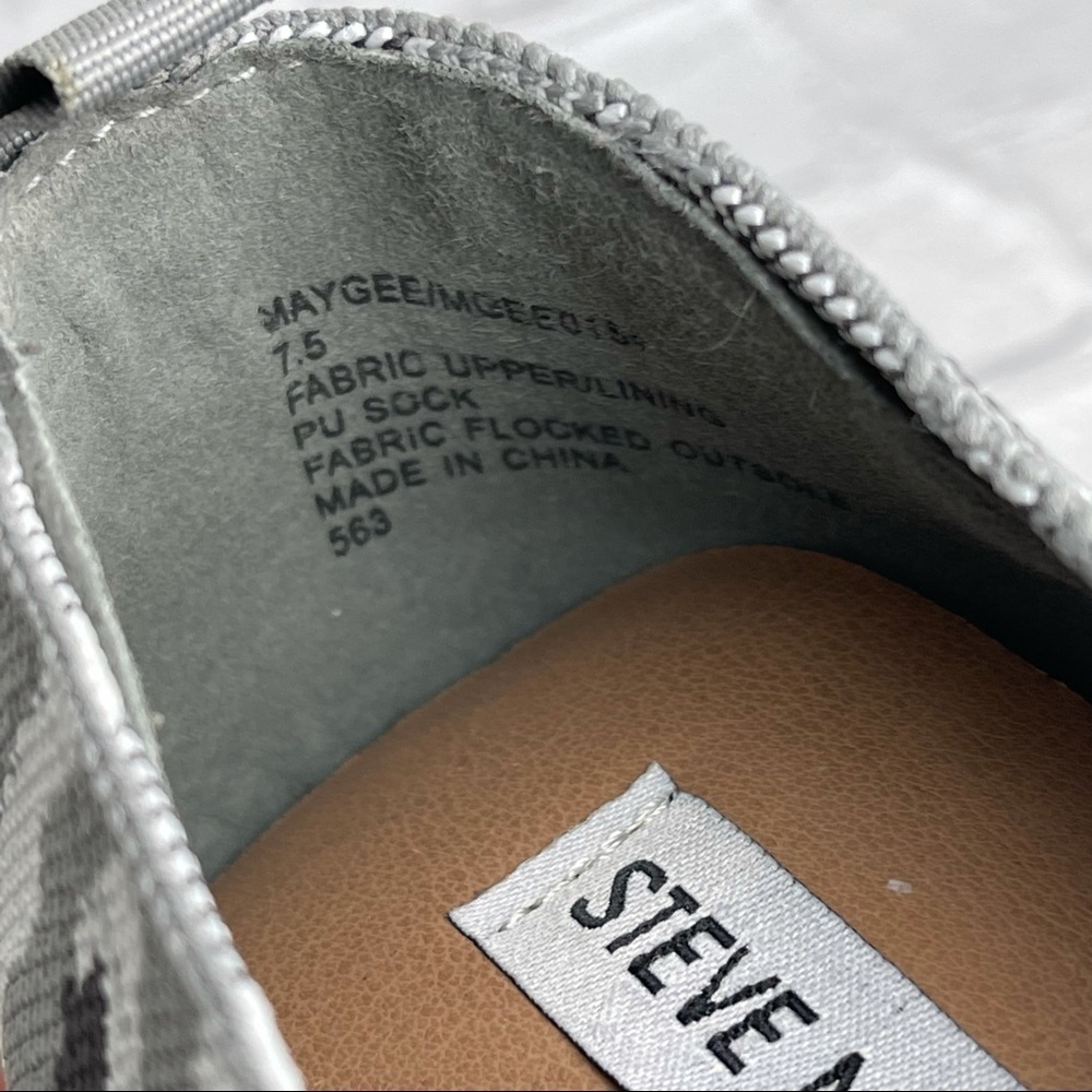 NEW Steve Madden platform grey army print sneakers - Picture 8 of 10